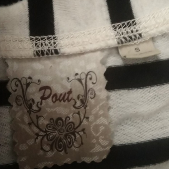 shirt - Picture 3 of 3